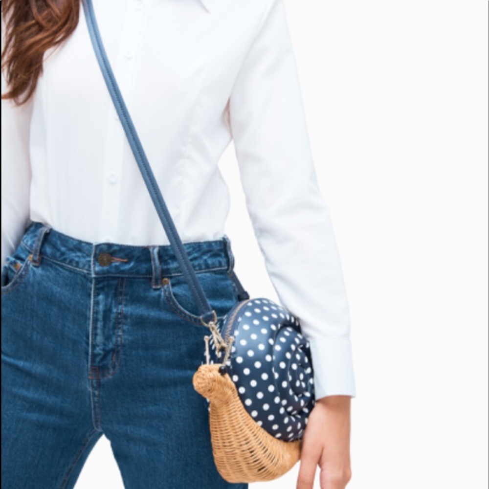 Enchanted forest Kate Spade snail wicker crossbody - Picture 2 of 4
